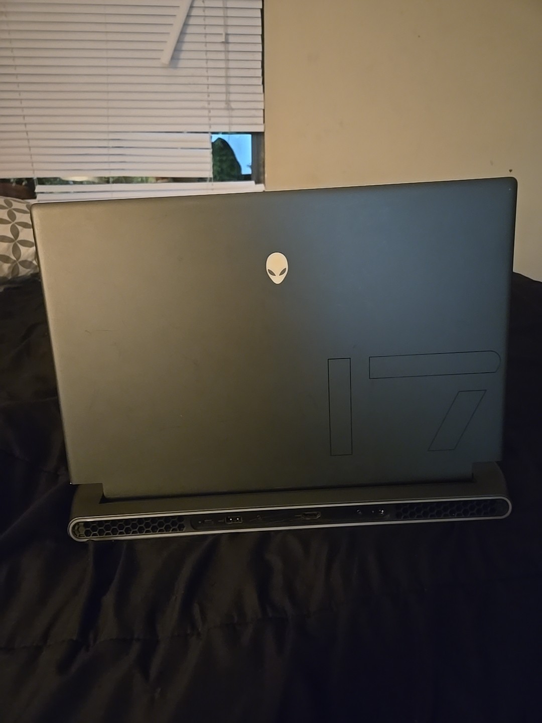 Alienware Custom M 17 R5 Ams Ryzen 9000 And Nvidia 3060