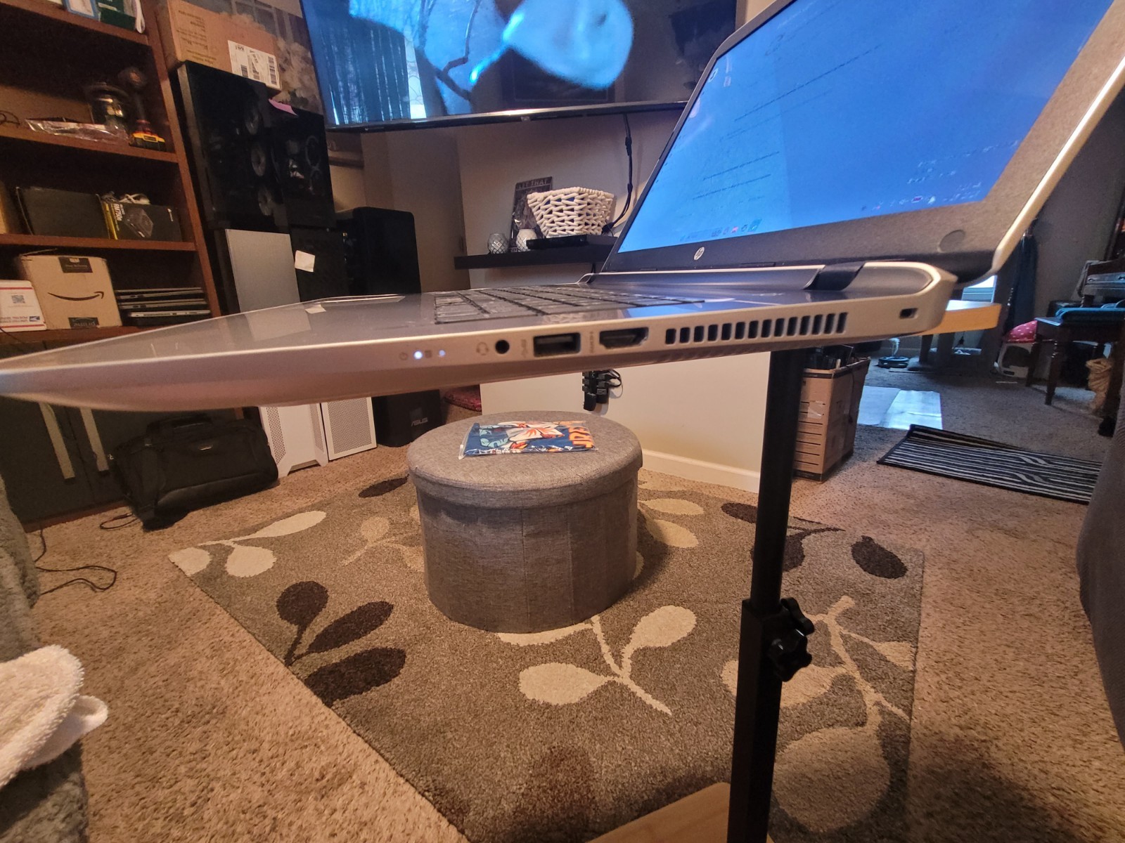 HP Laptop: MASSIVE 17.3″, AMD 1.8GHz, 8GB, 1TB, Webcam, Good Battery