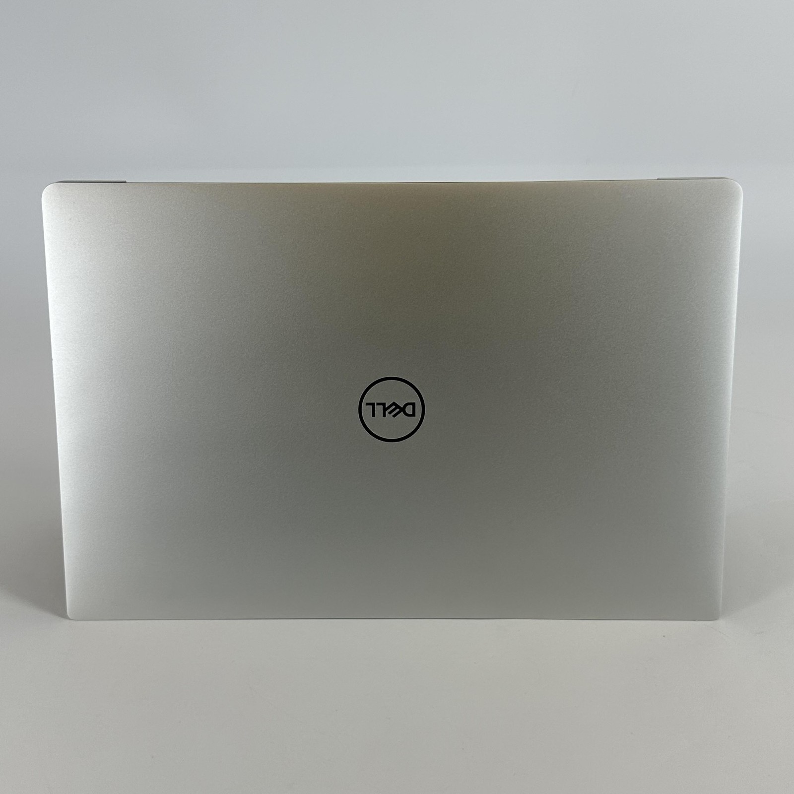 Dell XPS 13 7390 FHD i7-10510U 1.80GHz 8GB RAM 500GB SSD Excellent