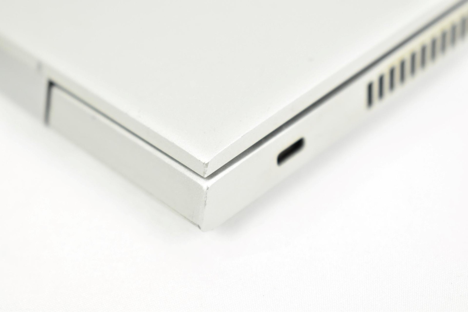 HP EliteBook 840 G5 Laptop i7-8650U 1.9GHz 16GB 128GB SSD 14″ No OS See Details