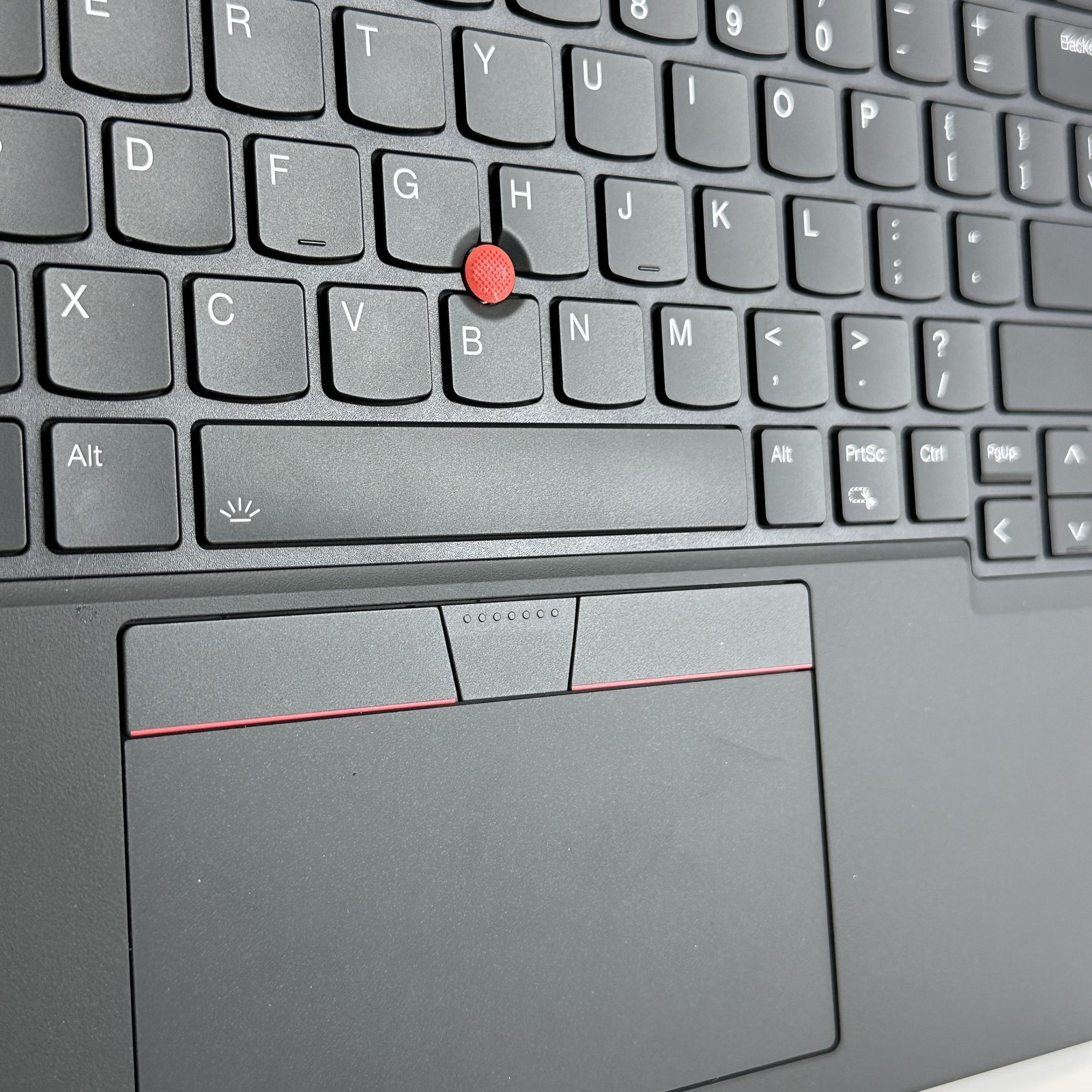 Lenovo ThinkPad P14s Gen 4 Black QHD+ i7-1360P 32GB 1TB SSD RTX A500 FRAME SPLIT