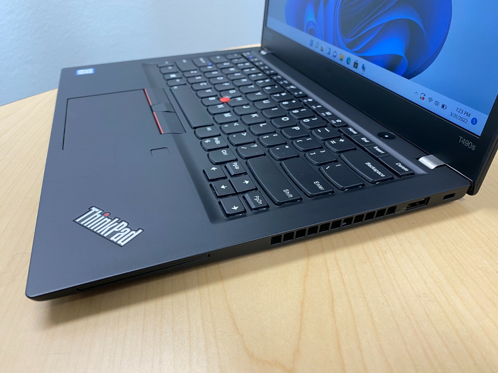 Lenovo ThinkPad T490s 14″ TOUCH FHD i7-8565U 16GB 256gb NVME Win 11 pro laptop