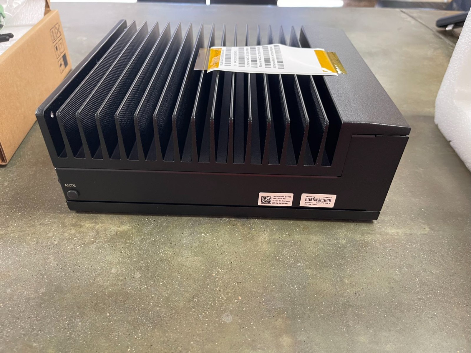 Dell Gateway 5200 i3 8GB 256GB Edge Network Platform Gateway YW8GJ