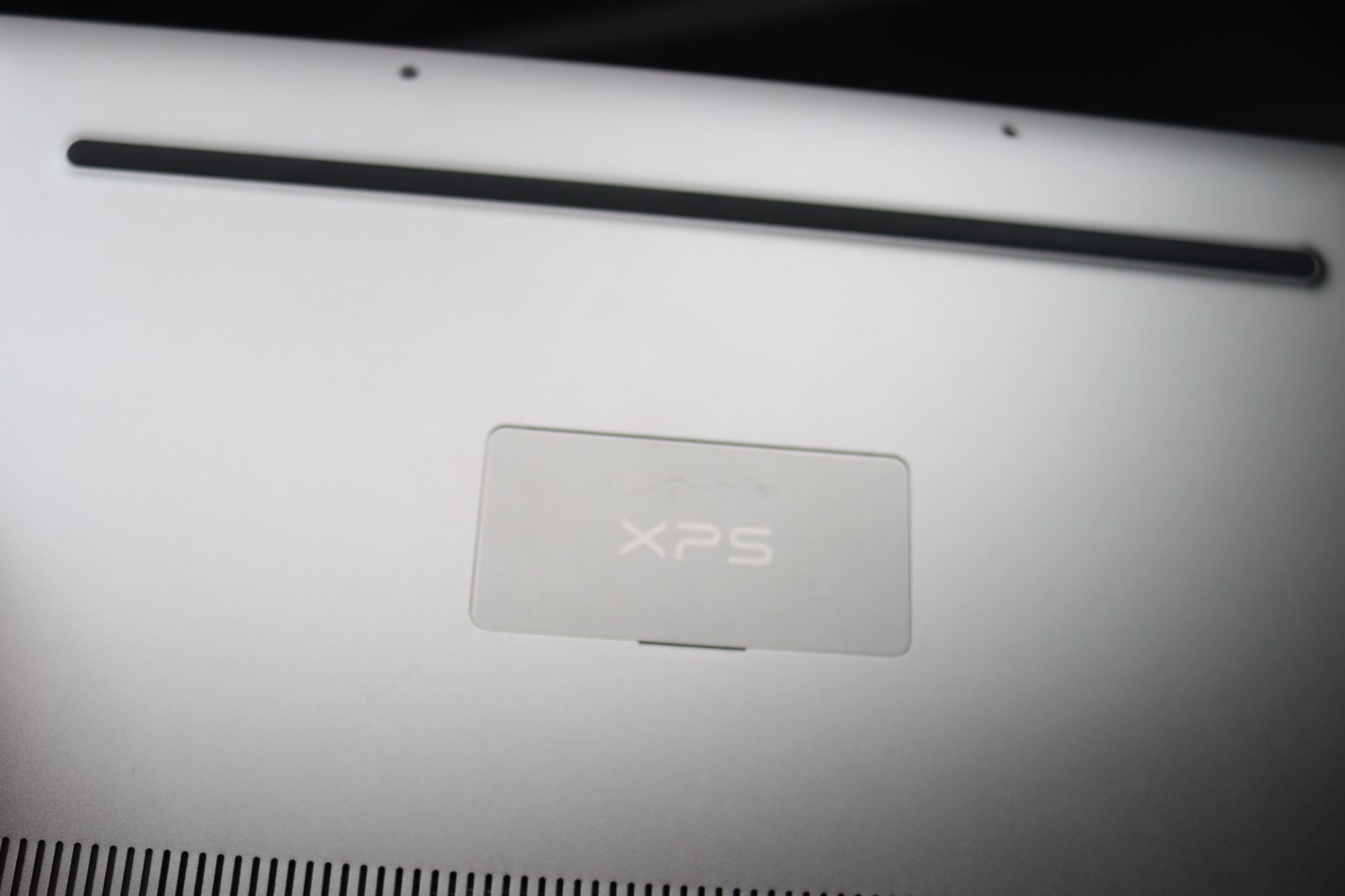 Dell XPS 13 9343, 13.3″ Intel Core i5-5200U, 4GB RAM, 128GB.