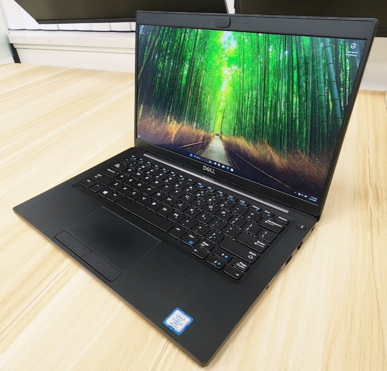 Dell Latitude 7390 13.3″ Touch, 500GB M.2, Intel i7 8th Gen 4.2 GHz, 16GB DDR4