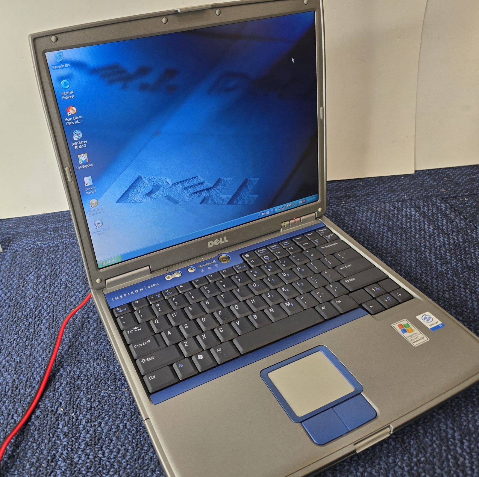 Dell Inspiron 600m Laptop Windows XP Intel M 14″ | No Pwr Cable | Read