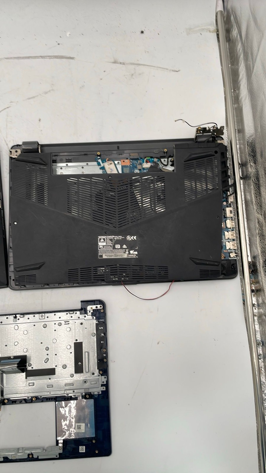 Clevo NB50TZ Lenovo HP Laptops For Parts Or Repair Lot Of 3