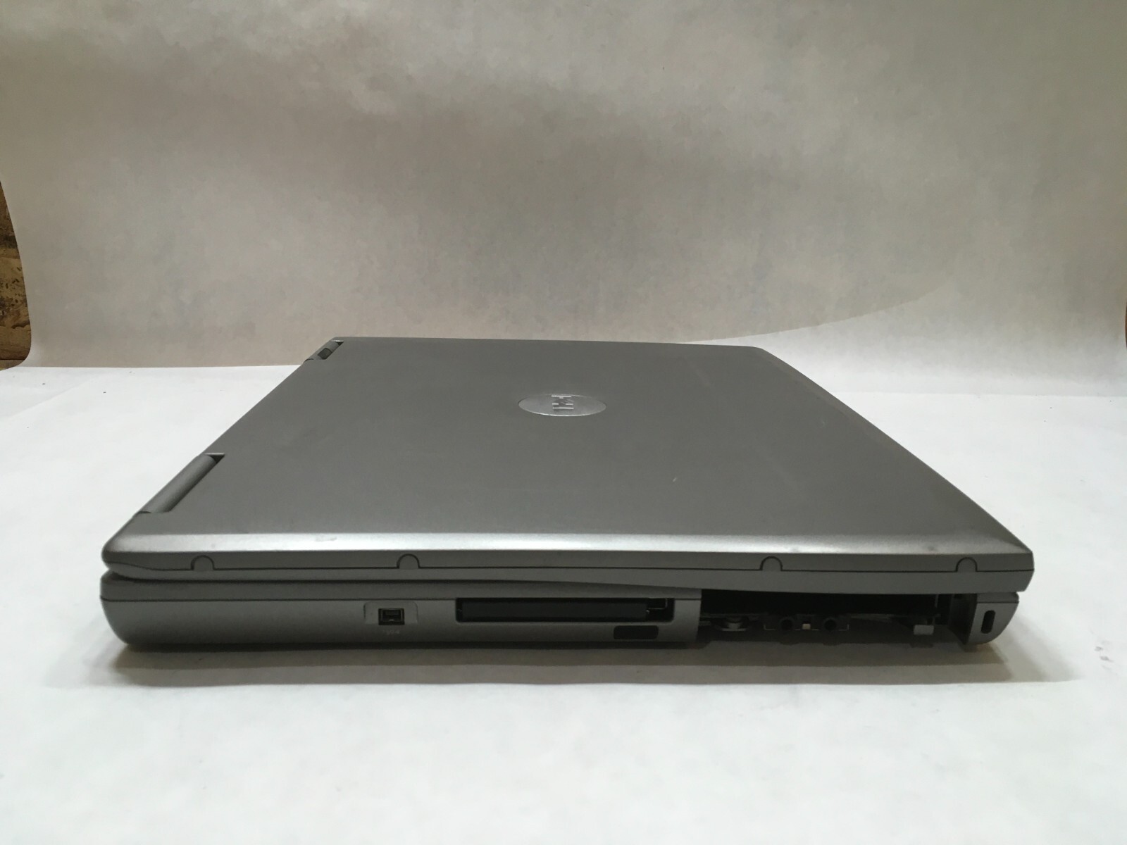 Dell Latitude D505 Pentium M 770 256 MB Ram No Storage Power Dead For Parts- FT