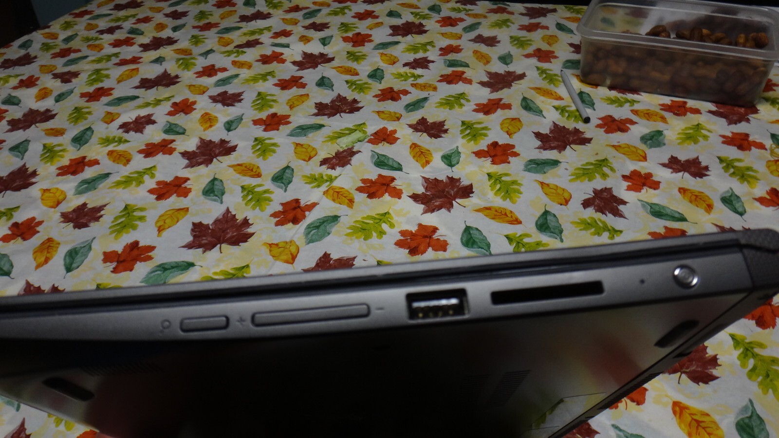 Toshiba satellite P25W-C, 13″, I7, 8GB, 500GB, windows10, good laptop
