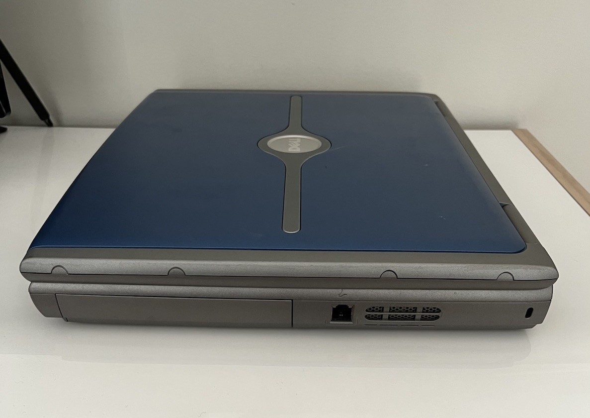 Dell Inspiron 5150 Laptop Intel Pentium 4 **DOES NOT TURN ON – FOR PARTS ONLY **