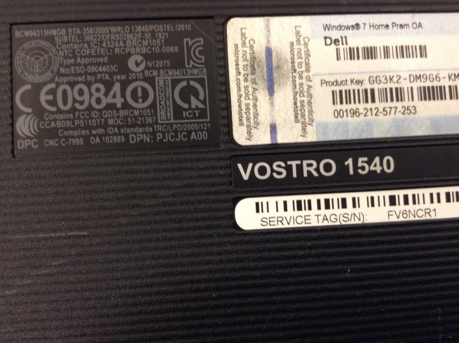 Dell Vostro 1540 Laptop 15.6″ i3-M370 2.40GHz 8GB RAM Ac adapter, No HDD, WORKS
