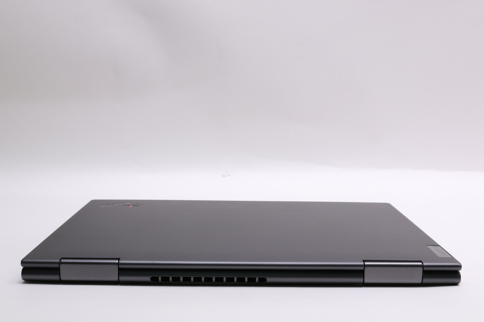 14″ UHD+ 4K Lenovo ThinkPad X1 Yoga Gen 7, i7-1270P, 32GB, 512GB SSD, Touch