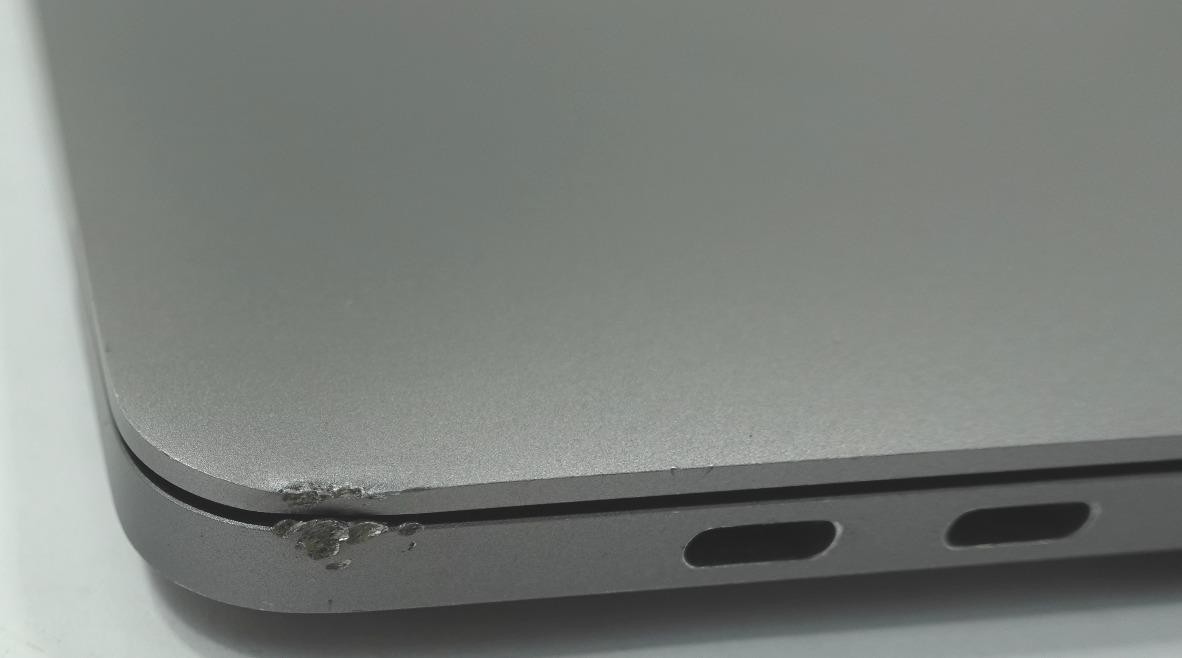 Apple MacBook Pro 2016 A1707 15.4″ Retina i7-6700HQ 16GB 256GB SSD Laptop
