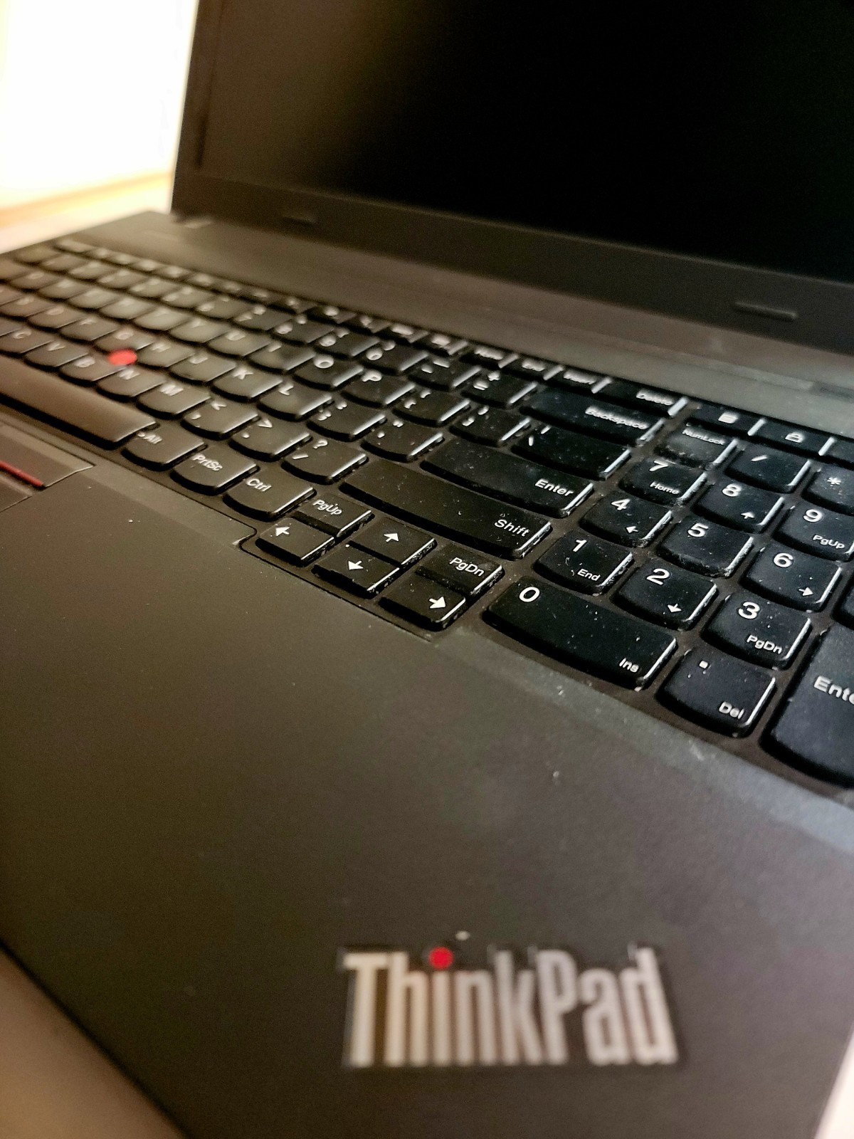 Lenovo ThinkPad E555 AMD A6-3600 2.10GHz 15.6 Parts Screen Keyboard