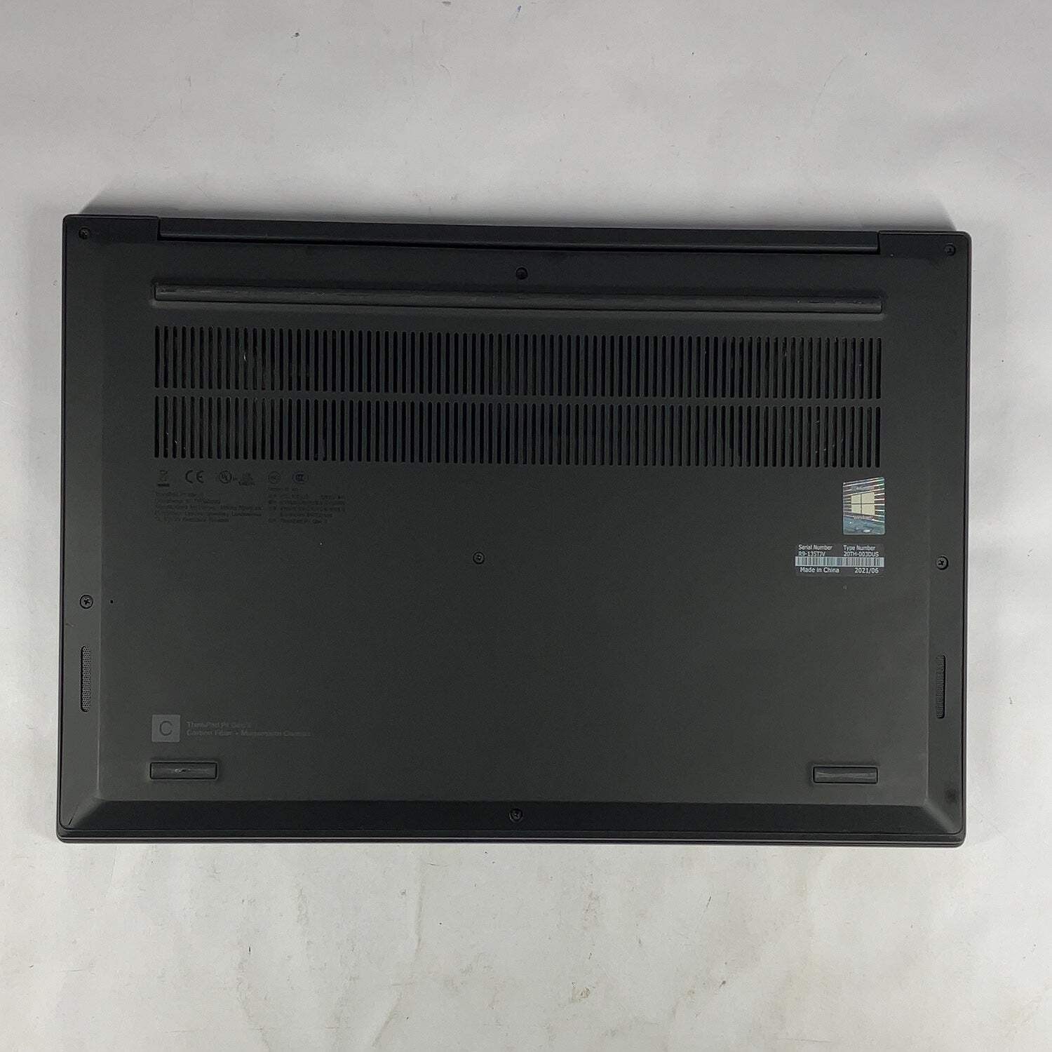 Lenovo ThinkPad P1 Gen 3 i7-10750H 2.6GHz 32GB RAM 500GB SSD Quadro T2000 Max-Q