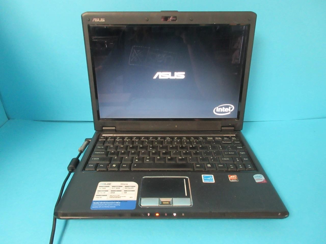 ASUS F6V Laptop DUO P8600 13.3″ WXGA 320GB 4GB Memory