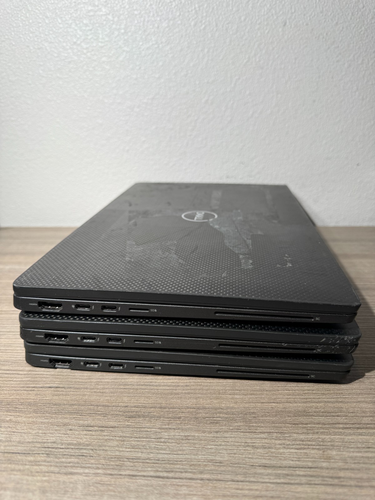 [Lot 3] Dell Latitude 7410 [i5-10310U, 16GB RAM, 256GB NVMe] NoOS ScreenDMG