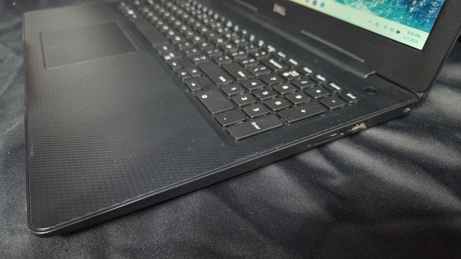 Dell Inspiron 3585 15.5″AMD Ryzen 3 2200U 8GB 256gb SSD win11pro wifi