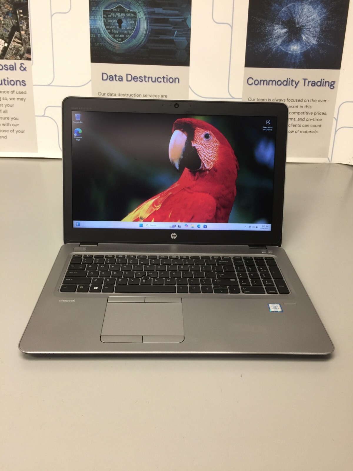 HP EliteBook 850 G3 15.6″ (256GB Core i5 6th gen 2.30GHz 8GB RAM WIN 11 PRO