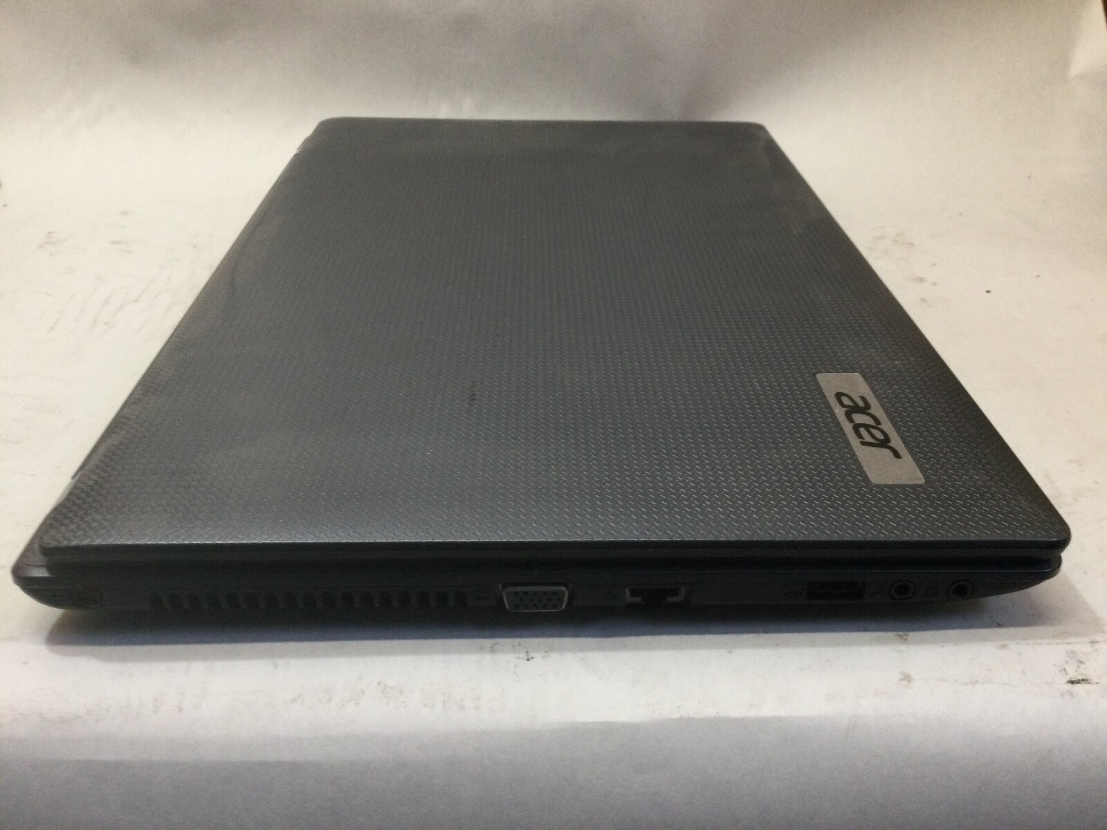 ACER ASPIRE 5733 – INTEL I5 M560 – 4GB RAM – BOOTS TO BIOS – READ DESCRIPTION-BB