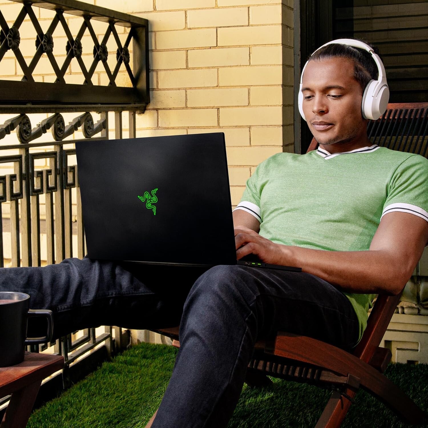 Razer Blade 14 Gaming Laptop: AMD Ryzen 9 5900HX 8 Core, NVIDIA GeForce RTX 3070