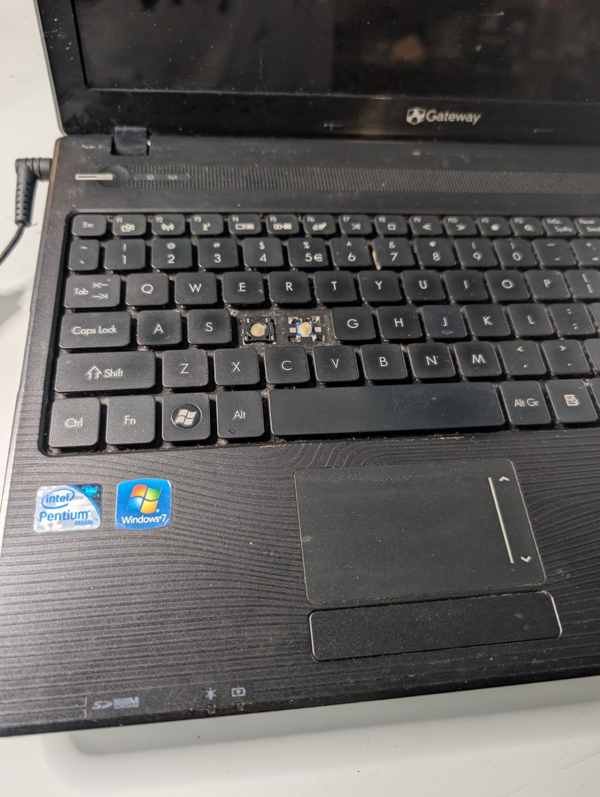 ​Gateway NV55C03u Laptop Black BROKEN SCREEN No Charger AS-IS For Parts