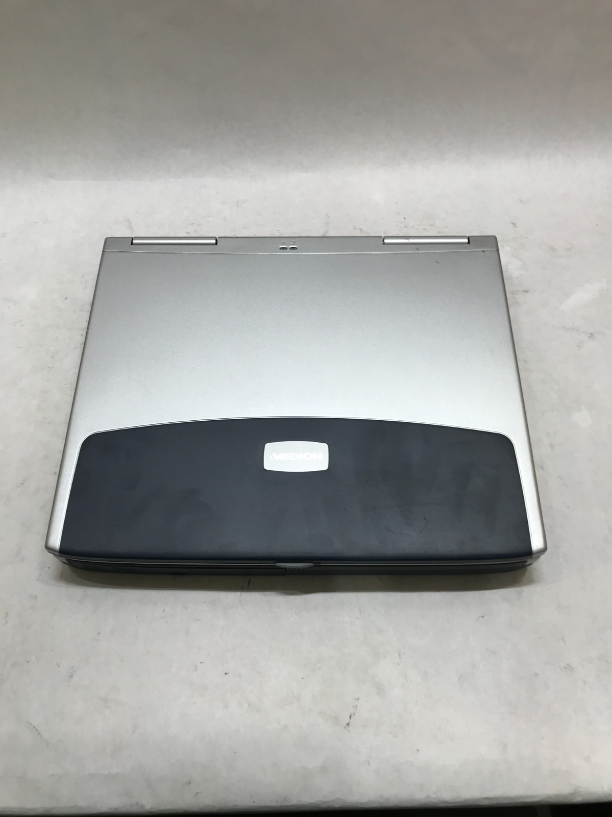 Medion MD 5275 15″ Intel Pentium 4 512MB RAM NO HDD/OS For Parts READ DESC! – DW