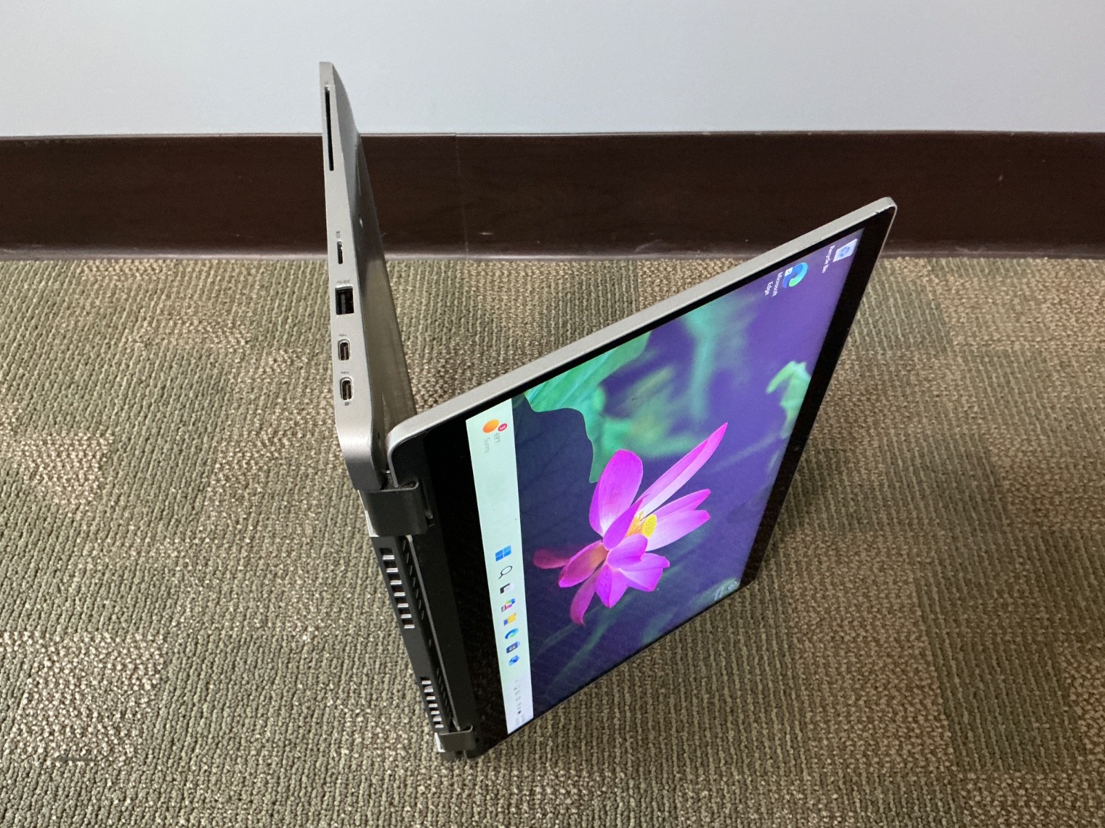 Dell Latitude 5320 2-in-1 13.3-Inch FHD Touch i7-1185G7 16GB 512GB Win11 Pro