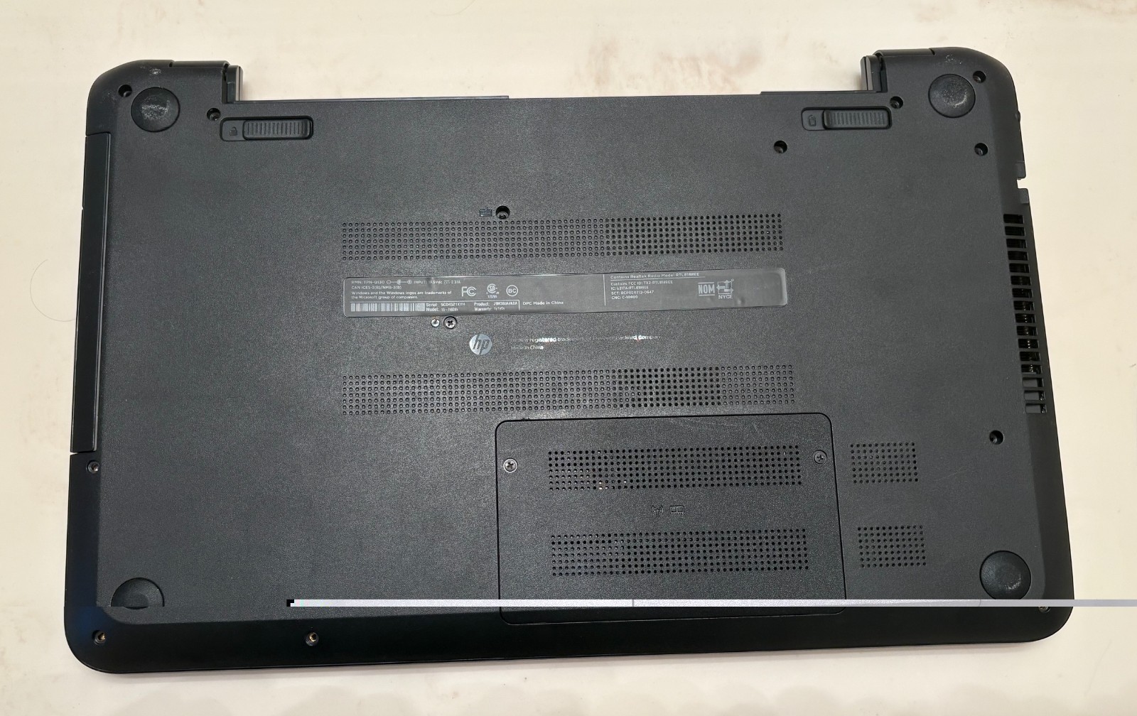 HP Laptop 15-F162DX 15.6″ Intel Core i3 Not Working Parts Only