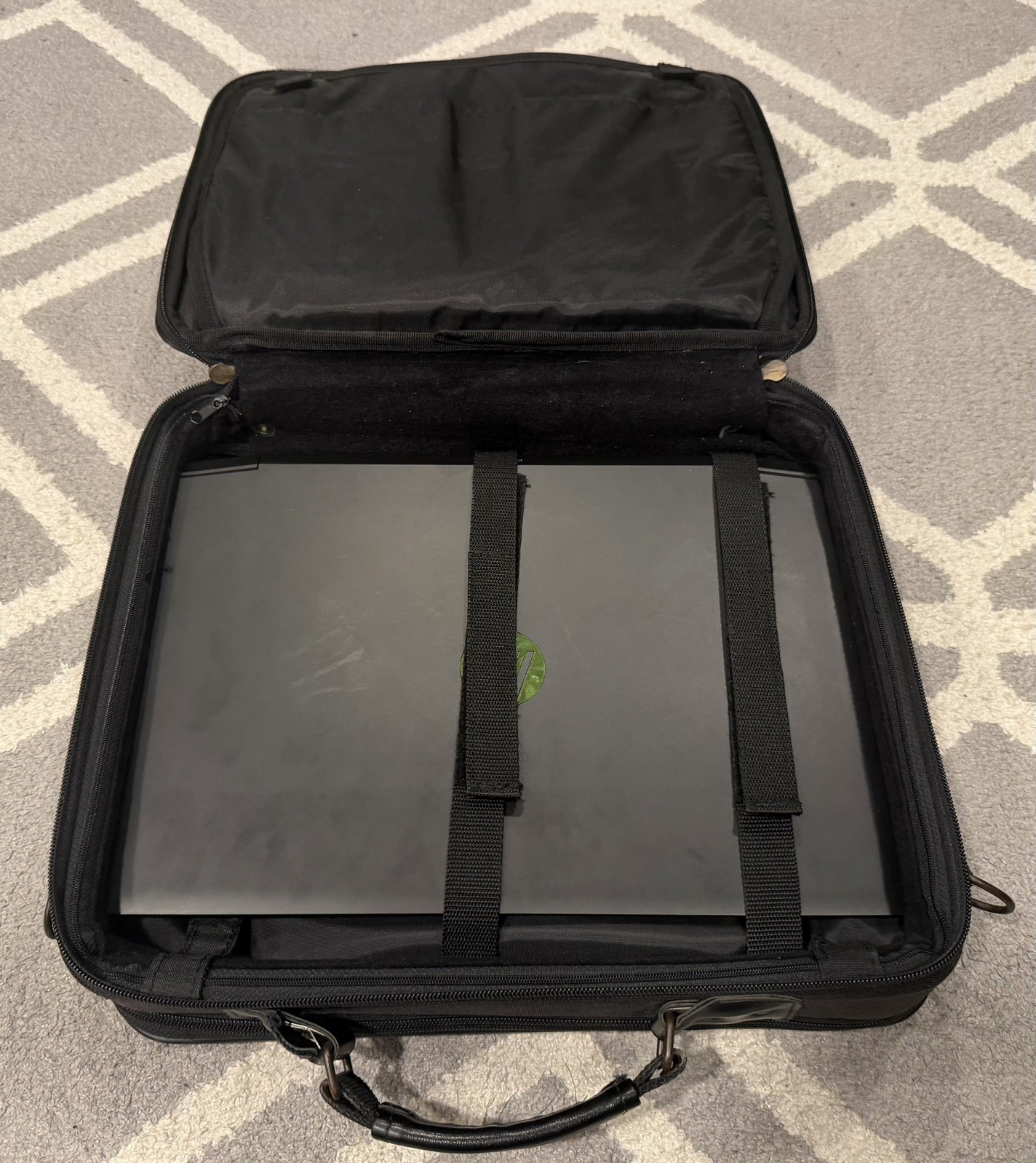 HP Pavilion 16-a0032dx 16.1 Game Laptop/i5-10300H/16GB/1TB SSD/GTX 1660 Ti/W11