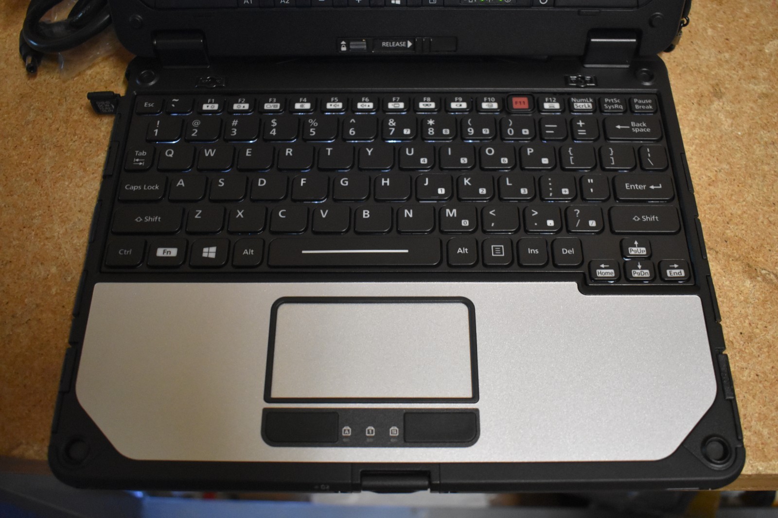 Panasonic Toughbook CF-20 1.6 GHz Core i5-7Y57 @ 1.2GHz 8GB 512GB Win10 Hours 0