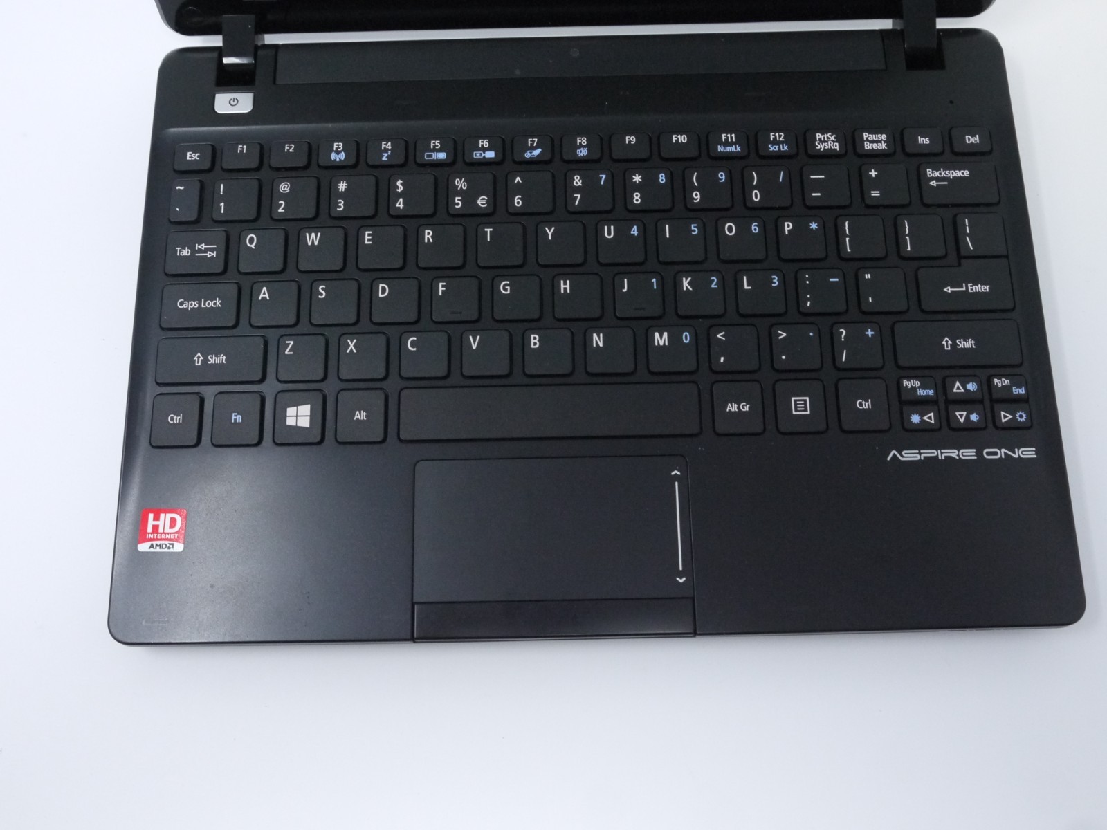 Acer Aspire One 725-0494 11.6″ Netbook – AMD C-70 / 4GB / 320GB HDD – Read Desc