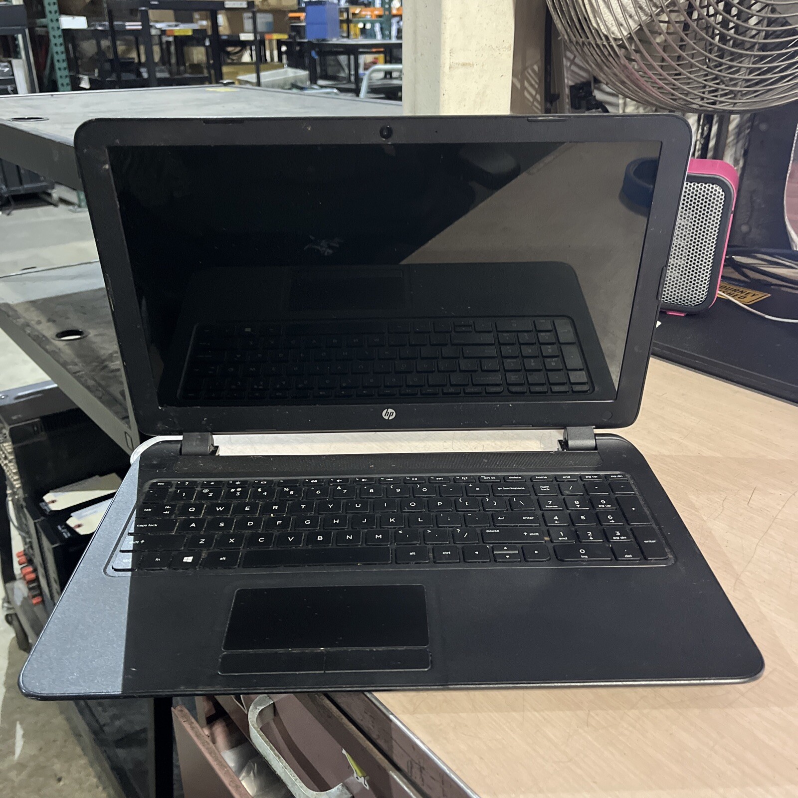 HP 15-F305DX 8GB RAM NO HD