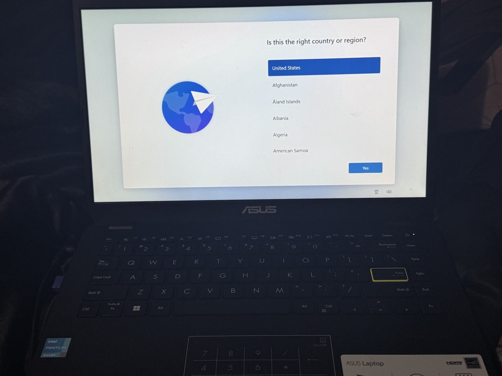ASUS 14-inch FHD Laptop Intel Pentium N6000, 4GB RAM, 64GB Storage (USED)