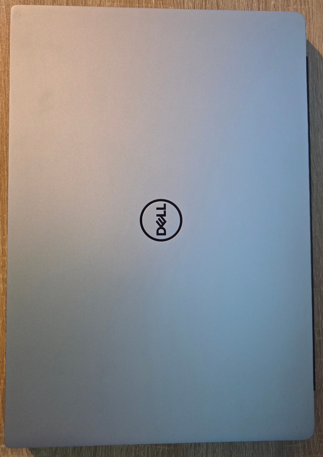 Dell Vostro 5490 14in i7-10510U 16GB RAM 256GB SSD GeForce MX250 Windows 11 Pro