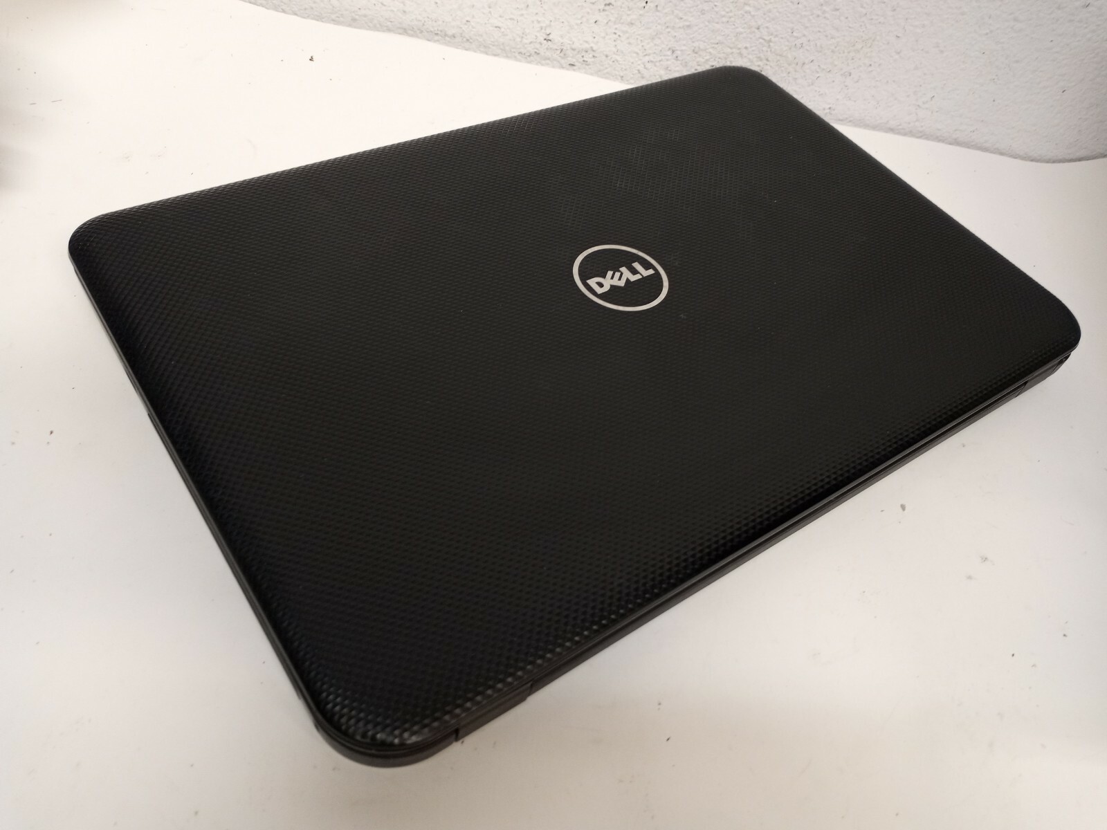 Dell Inspiron 3721 Intel Core i5-3337U 1.80GHz 6GB RAM 750GB HDD BT DVD Win10