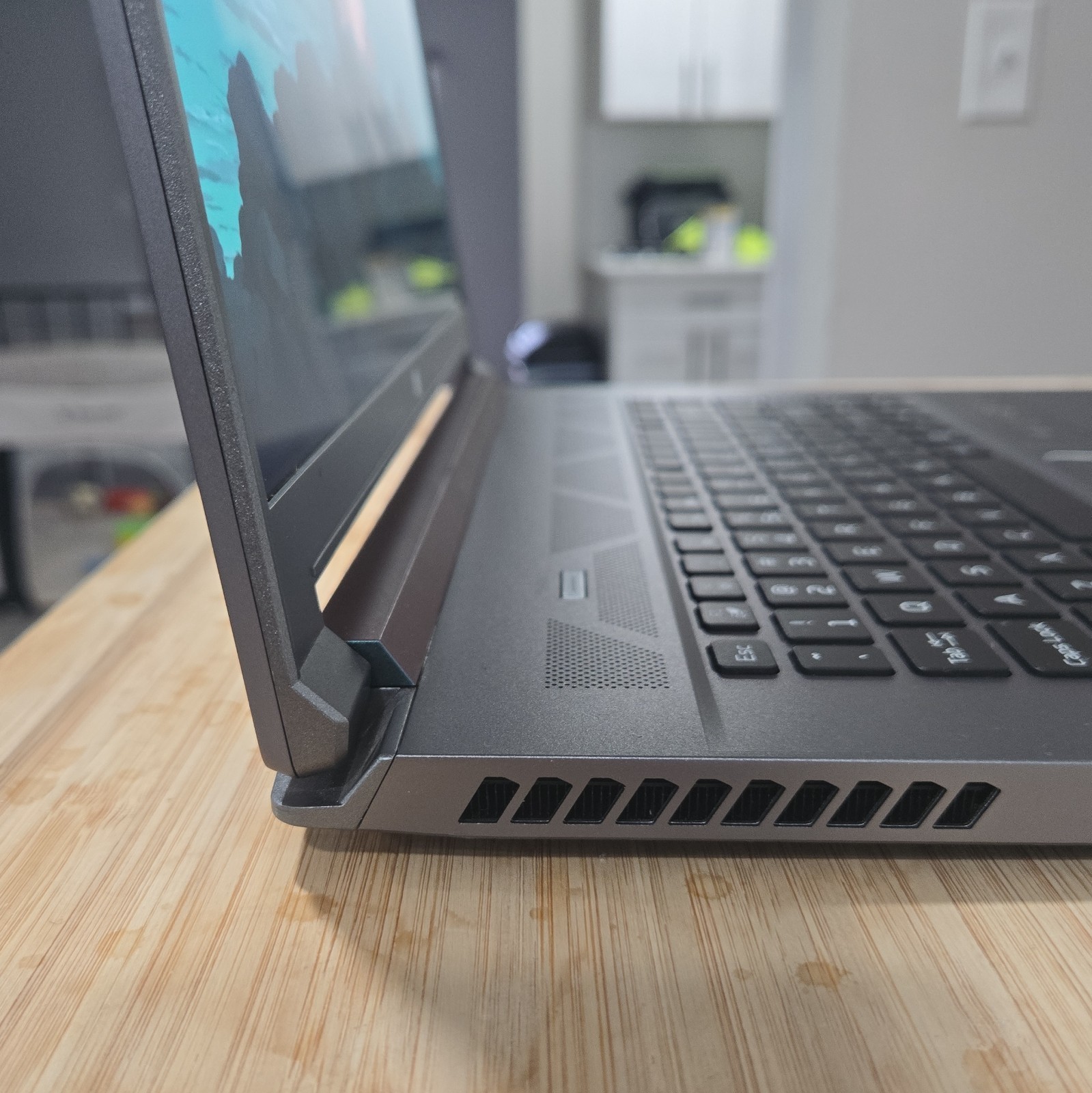 Acer Predator Triton 500 SE 16in i7 16GB 1TB SSD RTX 2560×1600 165Hz