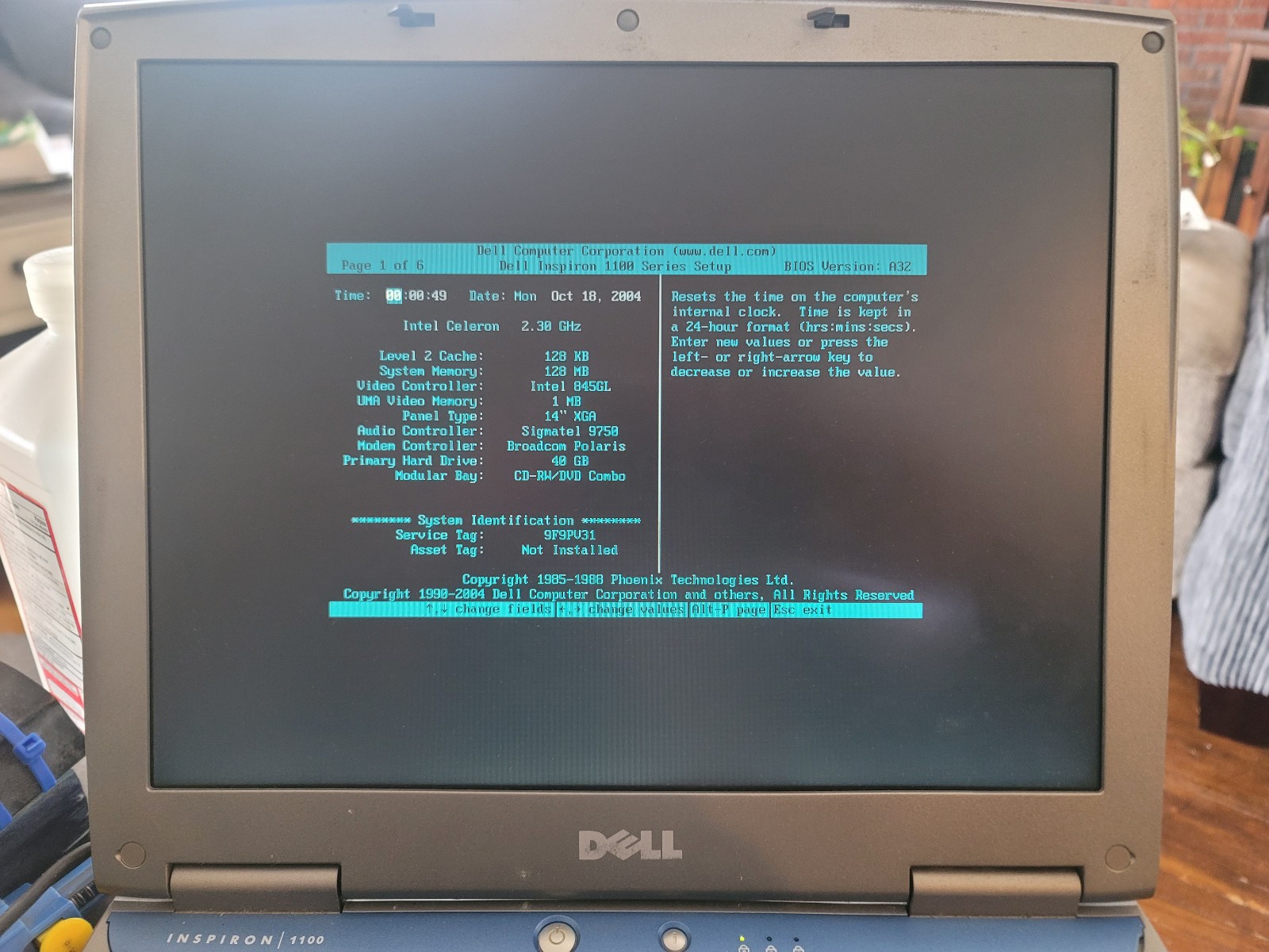 DELL INSPIRION 1100 INTEL CELERON CPU 2.30Ghz 128 MB RAM 32MB VIDEO WINXP