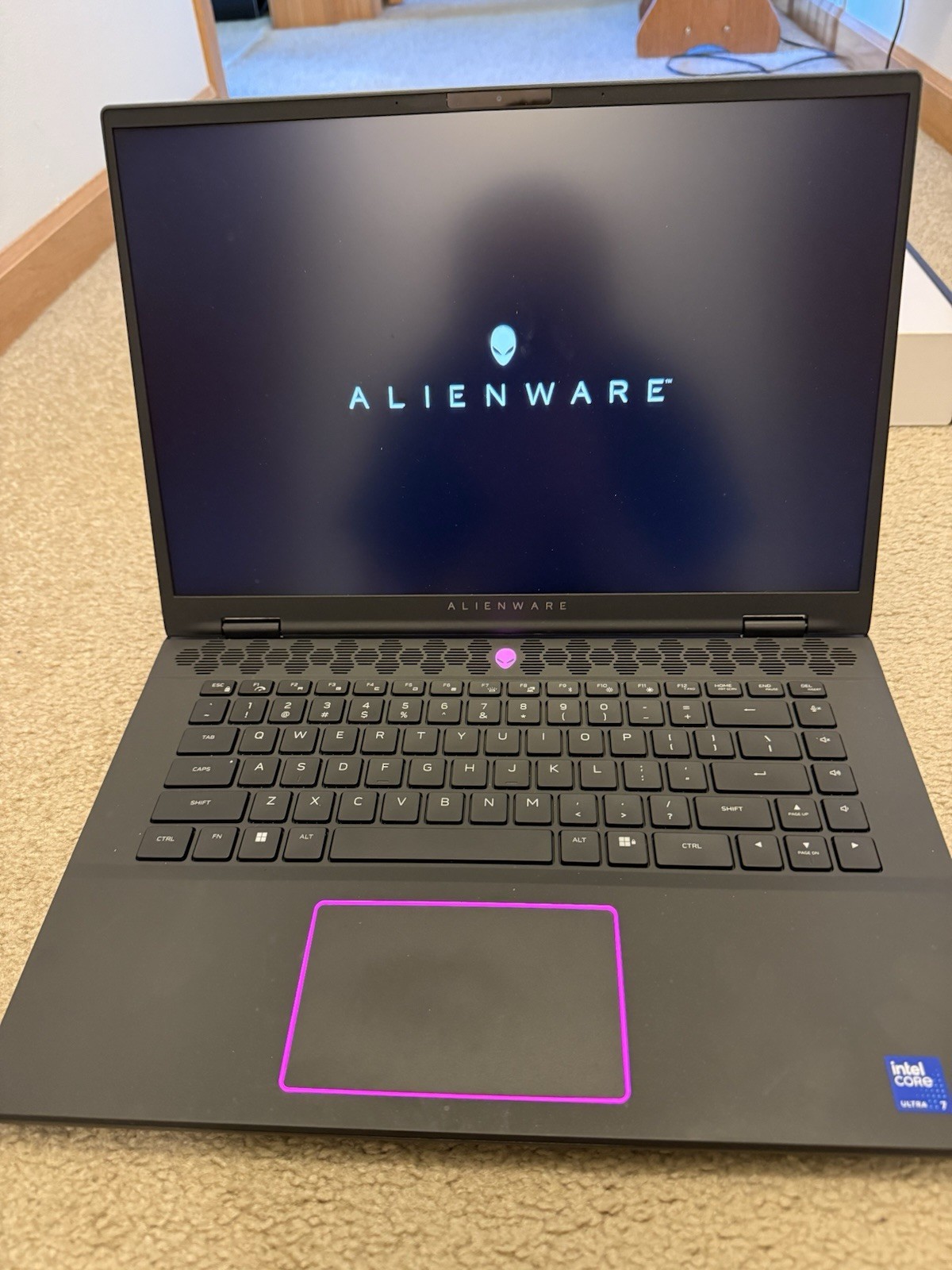 Alienware M16 R2 16″ QHD+ 240Hz Core Ultra 7 155H Laptop USED Ex. Cond. W/Box