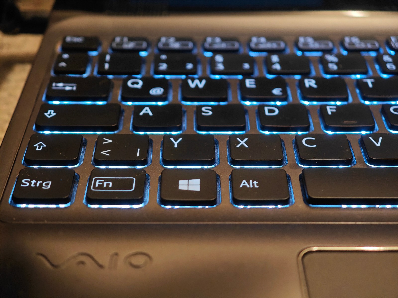Sony Vaio sve151e11m – 700GB HDD, 8GB RAM, Intel i7-3632QM, AMD Radeon 7500M