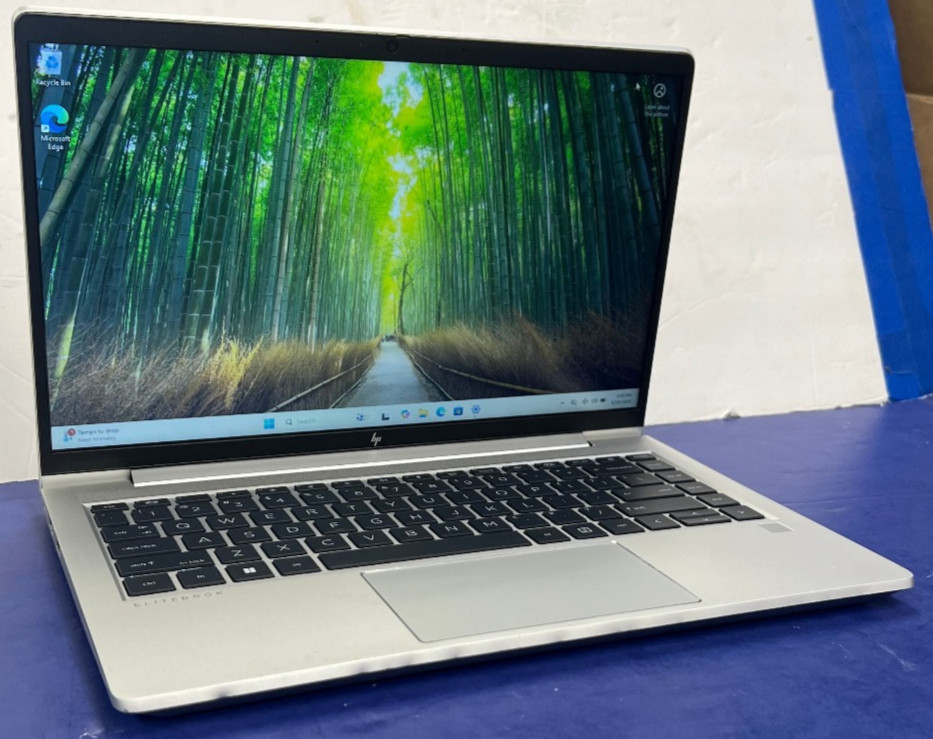HP EliteBook 640 G9 / Core i5-1235U 8GB/256GB