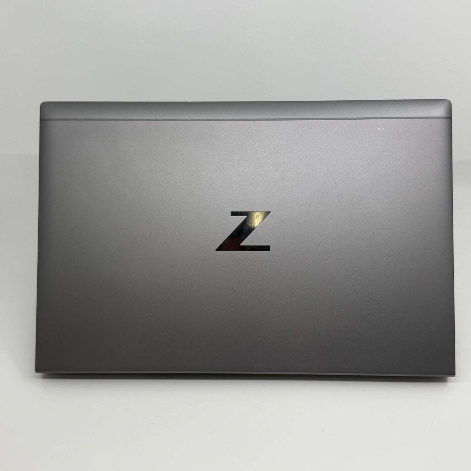 HP ZBook Firefly 14 G8 14″ i5-1145G7 2.6GHz 32GB RAM 256GB SSD