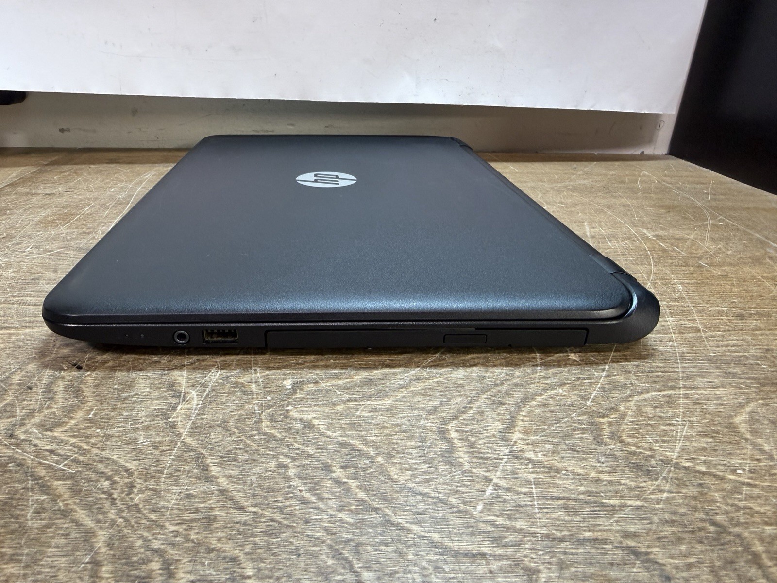 HP 15 15-F305DX WINDOWS 10 LAPTOP DVDRW READY TO USE