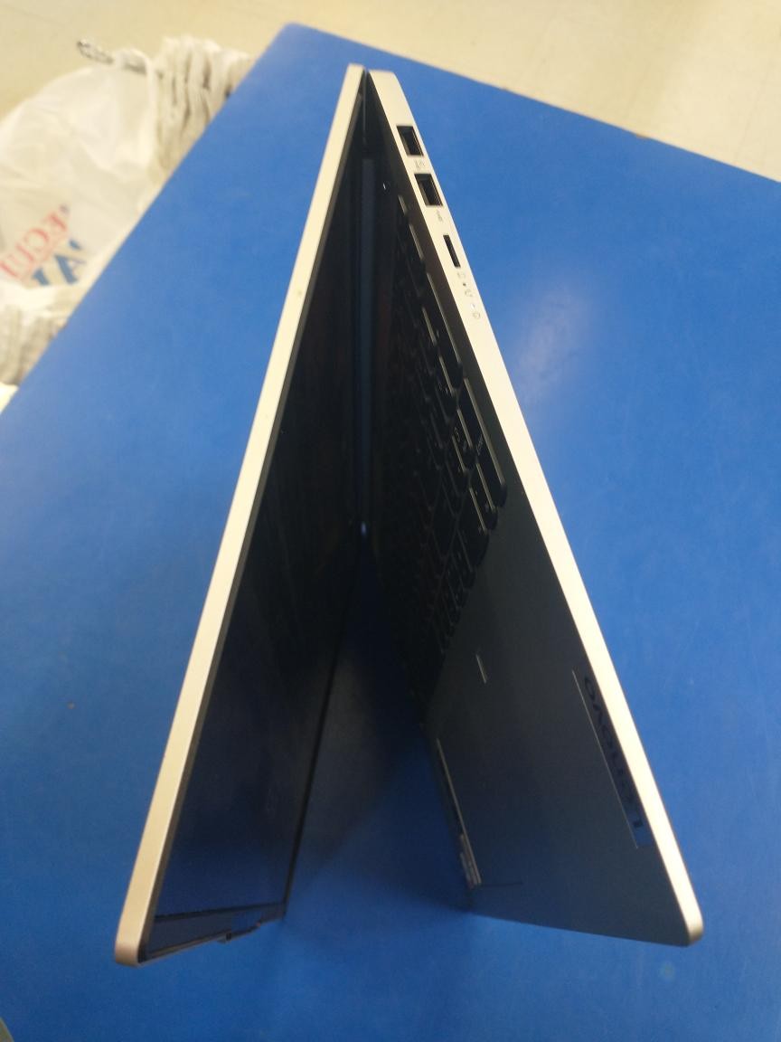 LENOVO IDEAPAD SLIM 5; 512 GB SSD, 16GB OF RAM (J31001904)