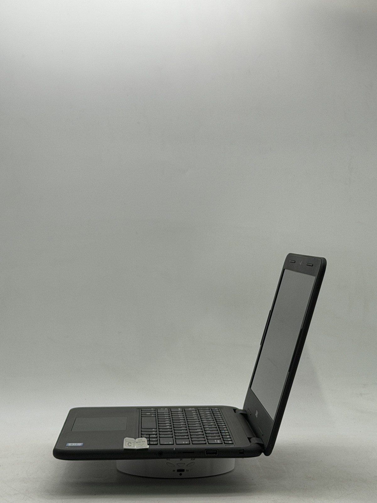 Dell Latitude 3310 13.3in i5-8265U 8GB 256GB NO OS *Read*