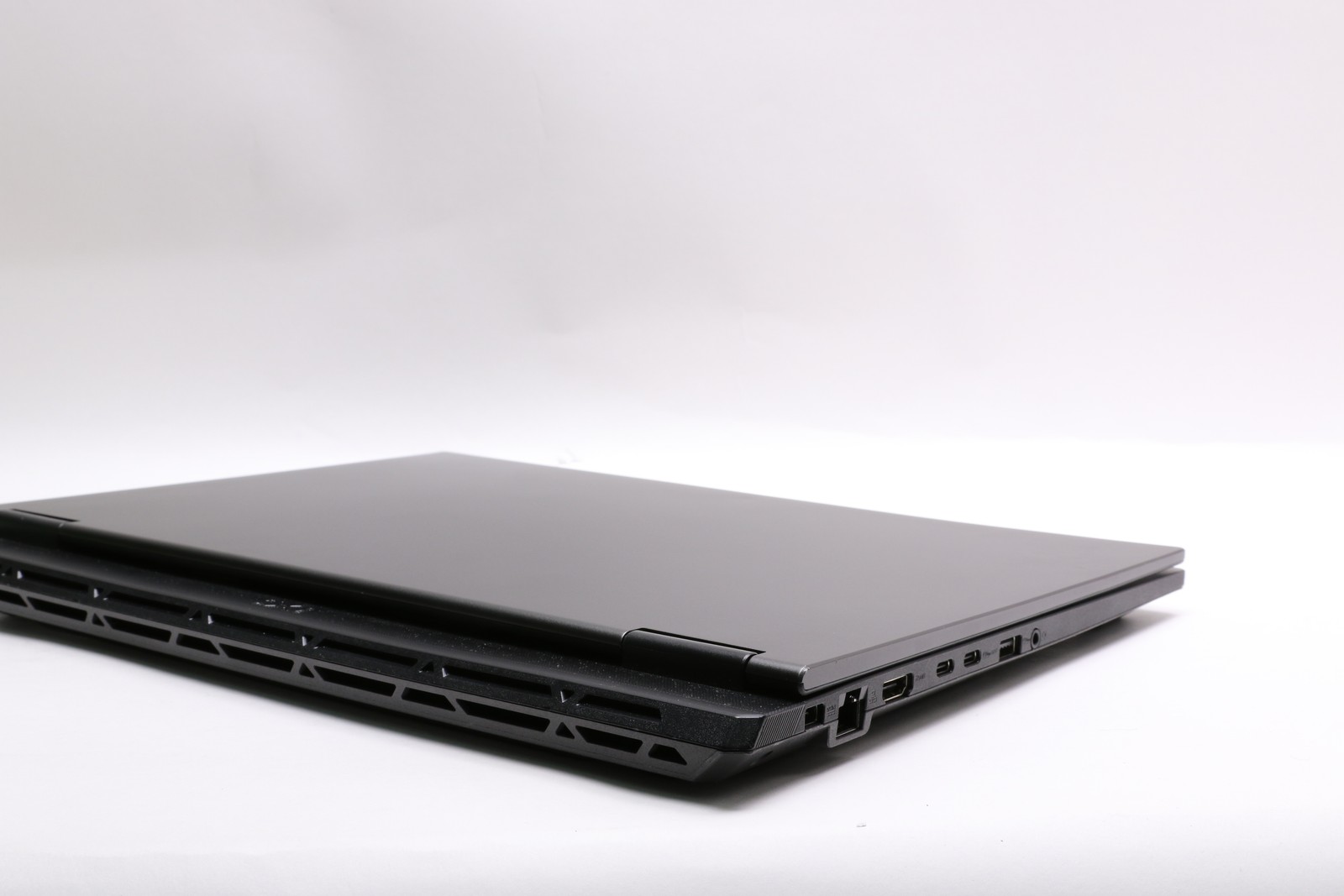16″ WUXGA Asus Tuf Gaming F16 Fx608jmr, i7-14650HX, 32GB, 1TB SSD, RTX 5060