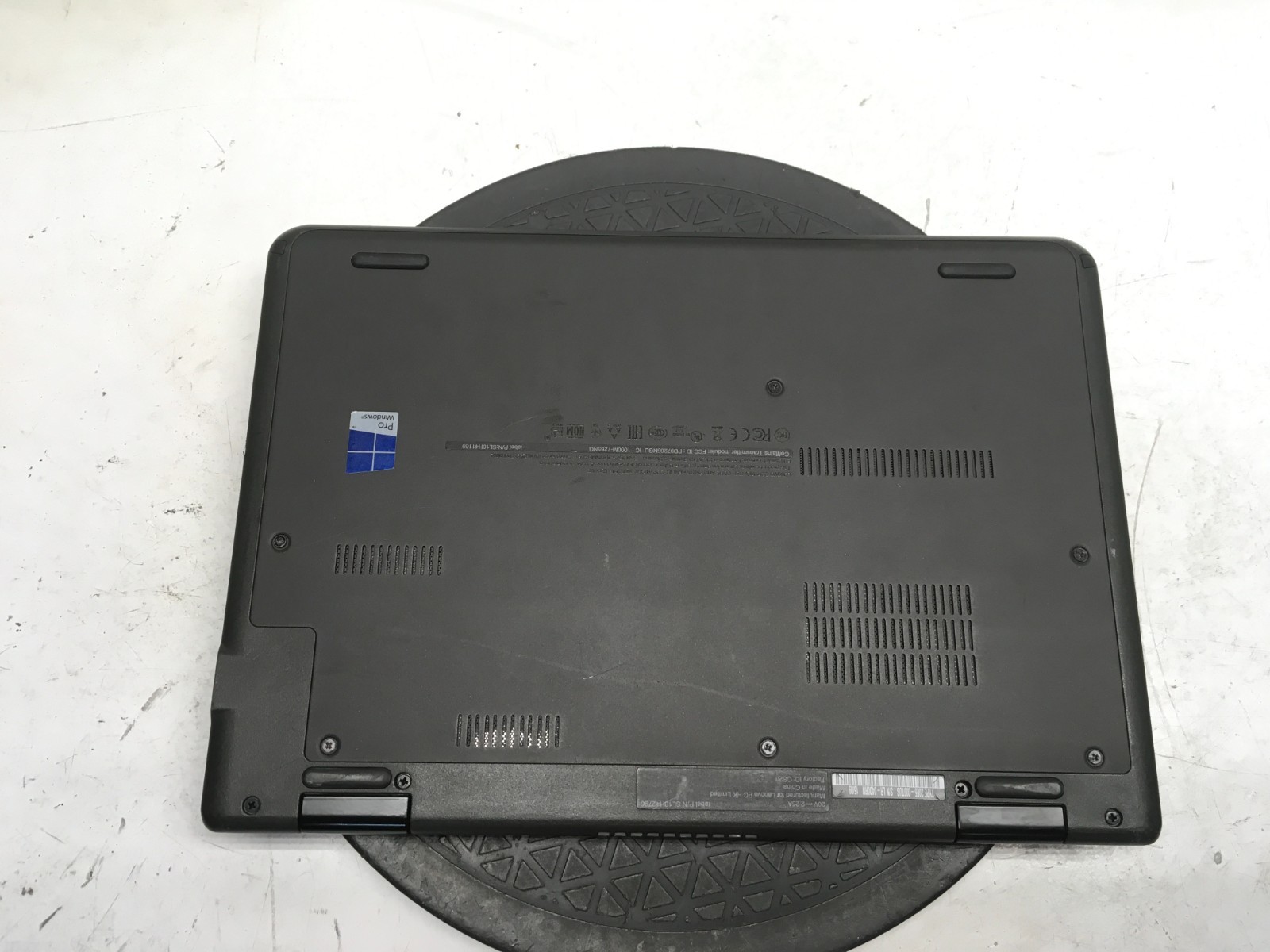 Lenovo ThinkPad 11E Intel M-5Y10C 0.8GHz 8 GB NO HDD/Battery