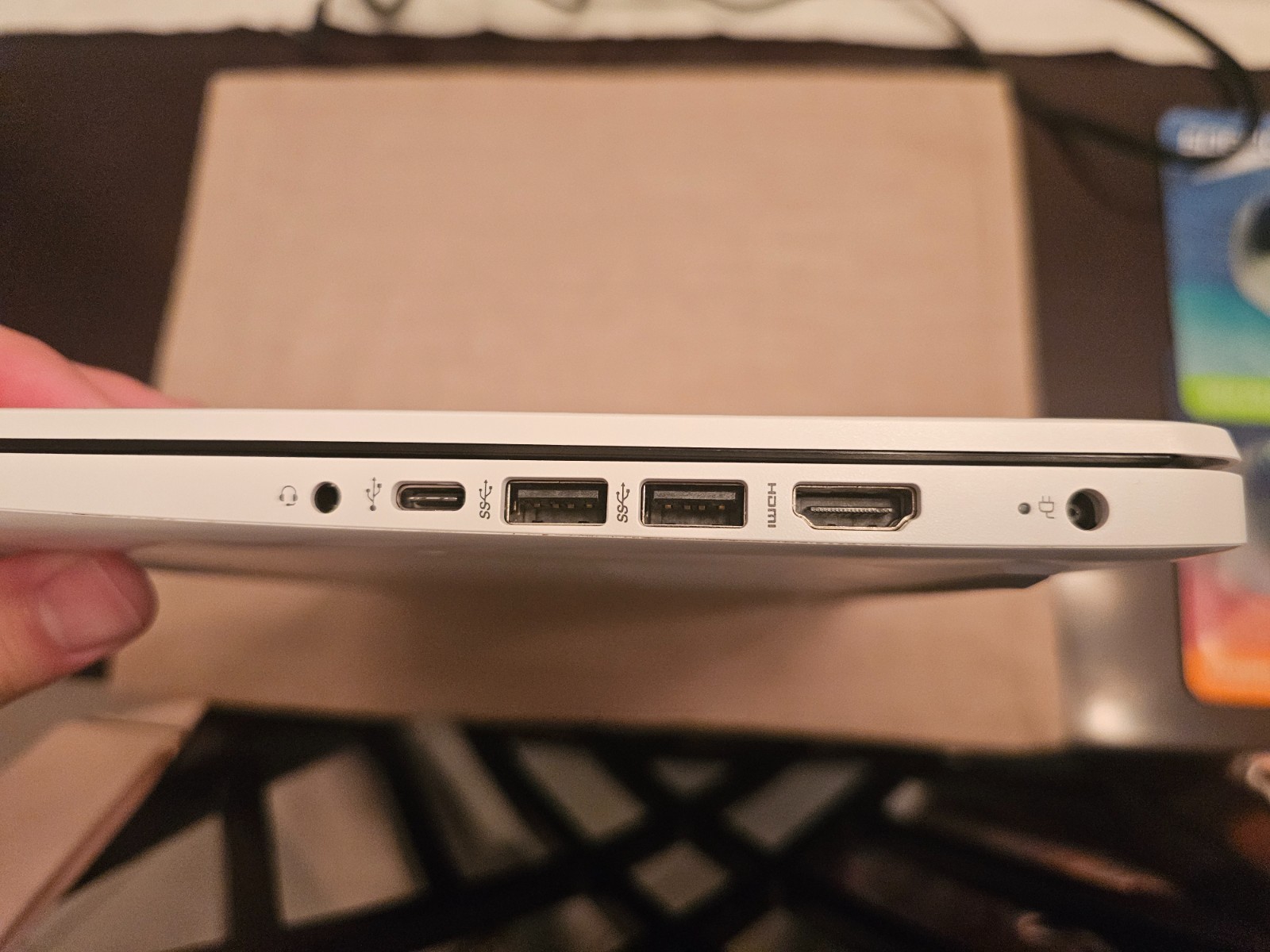 HP 14-dq3000dx Laptop Needs a Screen