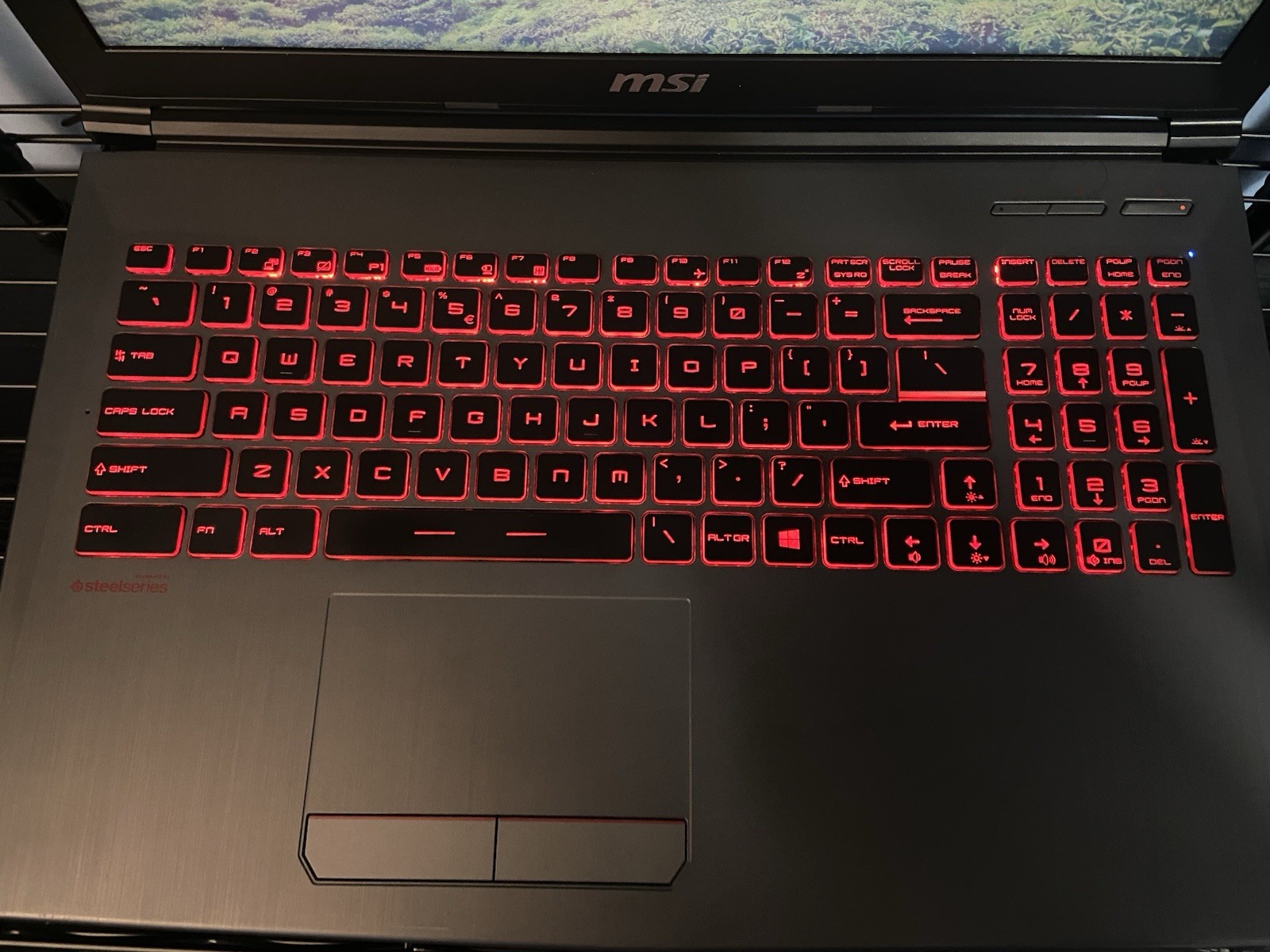 MSI GV62 8RD i5-8300H 2.3ghz 16gb ram 1tb ssd