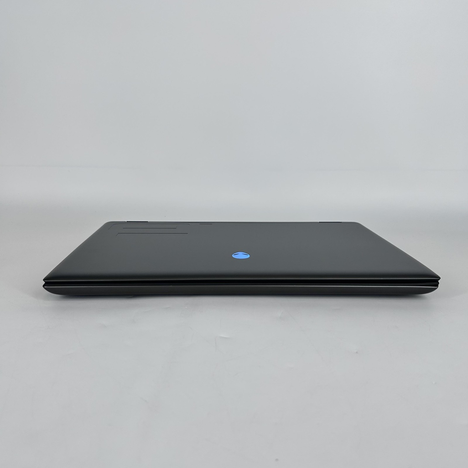 Dell Alienware M16 R2 240Hz QHD+ 2.3 GHz Ultra 9 185H 32GB 1TB SSD RTX 4070